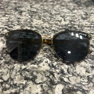#teampetty Black Sunglasses with tortoise pattern